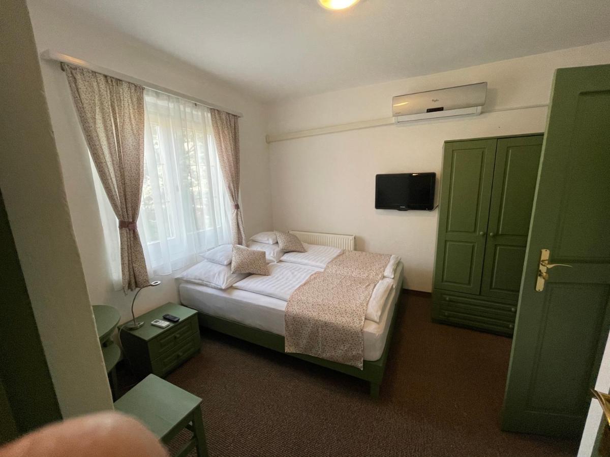 Villa Astoria Balatongyorok Ngoại thất bức ảnh